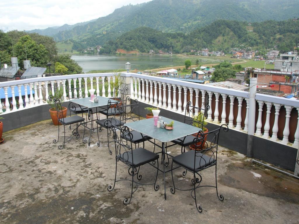 Hotel Blue Heaven Pokhara Exterior foto